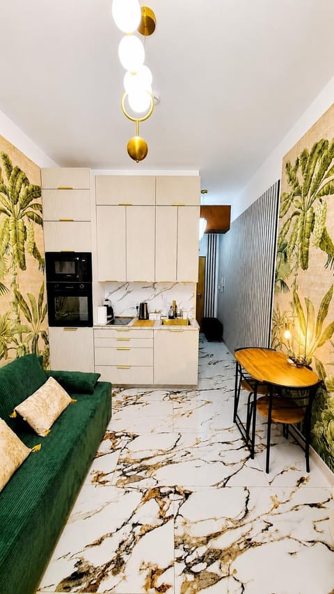 Kitchen or kitchenette, Living room, Other, Seating area, Dining area