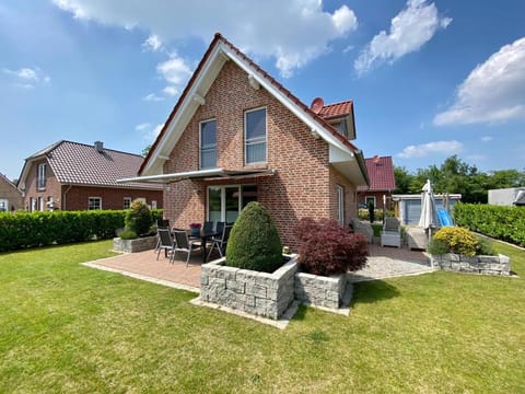 Property building, Garden view