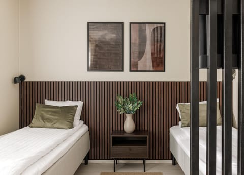 Bed, Photo of the whole room, Decorative detail, Bedroom