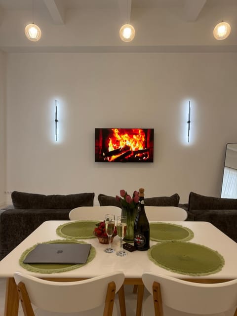 TV and multimedia, Seating area