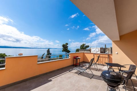 BBQ facilities, Balcony/Terrace, Sunrise, Sunset, sunbed