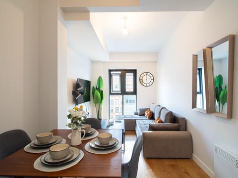 Living room, Seating area, Dining area