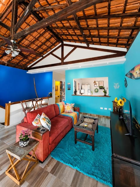 Communal lounge/ TV room, Bird's eye view, Game Room, Living room, Seating area, Meeting/conference room, City view, internet