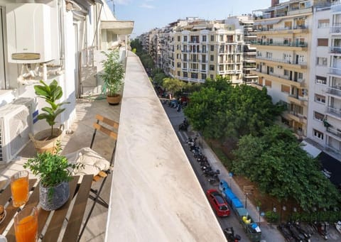 Day, View (from property/room), Balcony/Terrace, City view, Street view