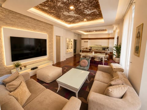 Living room, Seating area