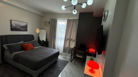 Bed, TV and multimedia, Photo of the whole room, Seating area