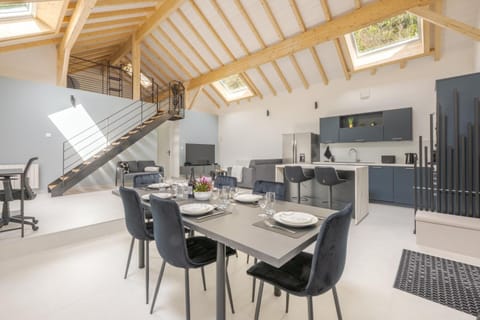 Living room, Lounge or bar, Seating area, kitchen