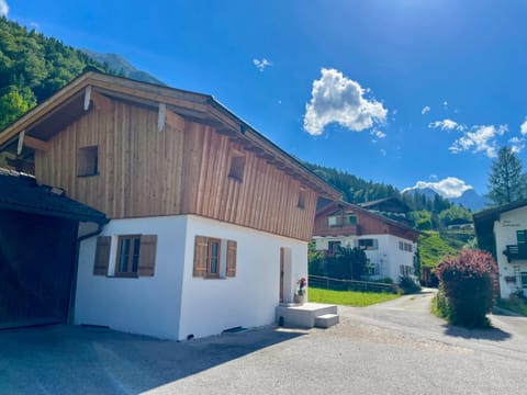 Property building, Day