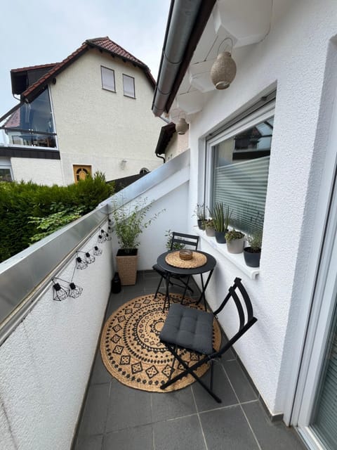 Property building, Patio, Balcony/Terrace, Seating area