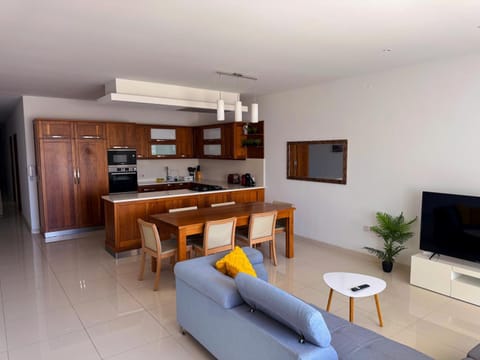 TV and multimedia, Dining area, kitchen