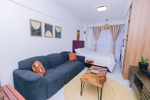 Photo of the whole room, Seating area