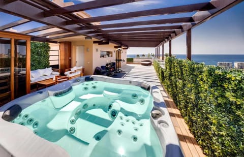 Day, Hot Tub, View (from property/room), Balcony/Terrace, Sea view