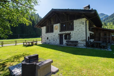 Baita Tomaselli Chalet in Province of Brescia
