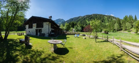 Baita Tomaselli Chalet in Province of Brescia
