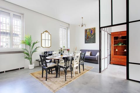 Living room, Dining area