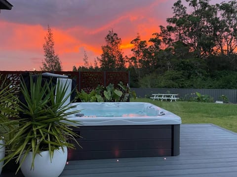 Hot Tub, Other
