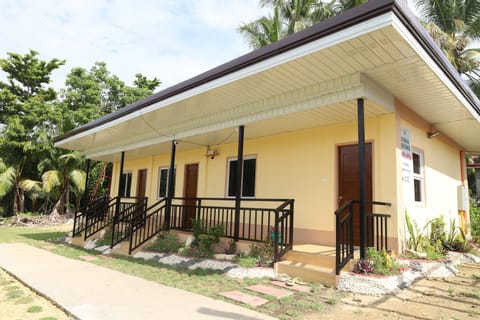 Property building, Day, Garden