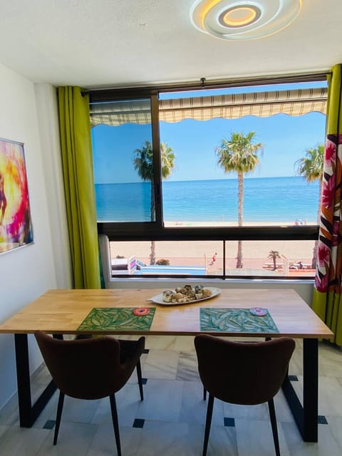 View (from property/room), Dining area, Sea view
