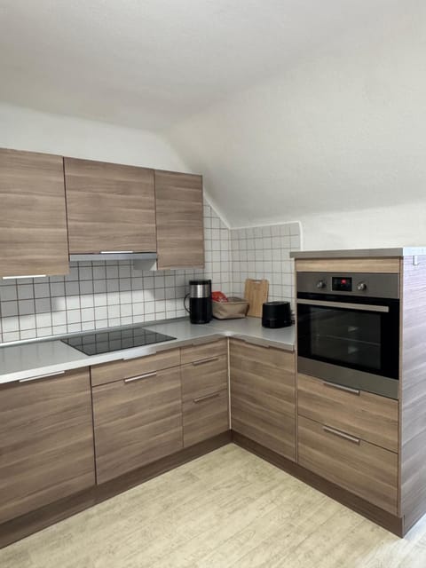Coffee/tea facilities, Kitchen or kitchenette, kitchen, kitchen