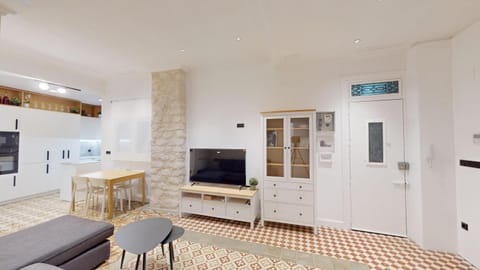 TV and multimedia, Living room, Dining area