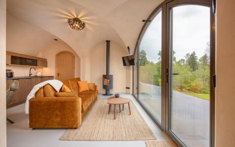 TV and multimedia, View (from property/room), Living room, fireplace