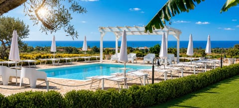 Natural landscape, Summer, View (from property/room), Garden view, Pool view, Sea view, Swimming pool, sunbed