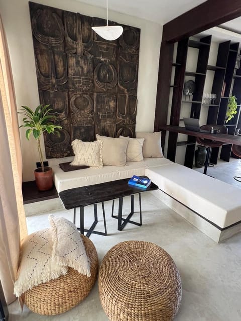 Communal lounge/ TV room, Living room, Seating area
