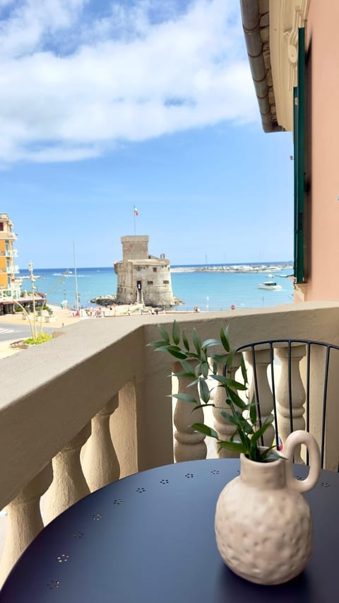 Natural landscape, View (from property/room), Balcony/Terrace, Beach, Sea view, Sea view