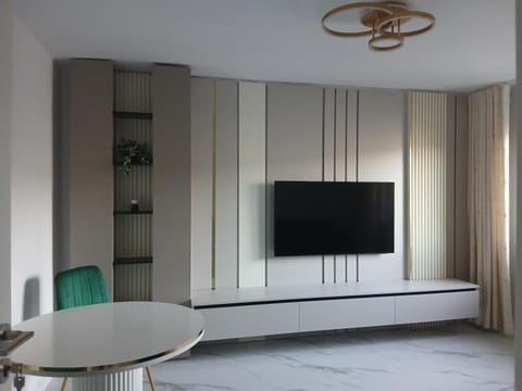 TV and multimedia, Living room, internet