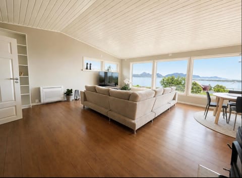 View (from property/room), Living room, Seating area, Sea view