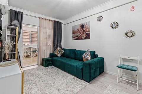 Living room, Photo of the whole room, Seating area