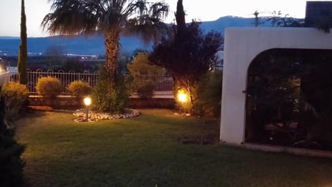 Night, Garden