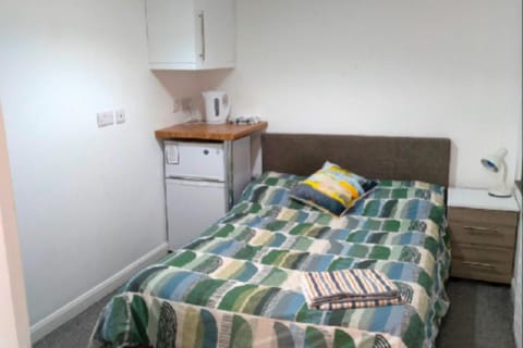 Bed, Photo of the whole room, Bedroom, furniture, towels