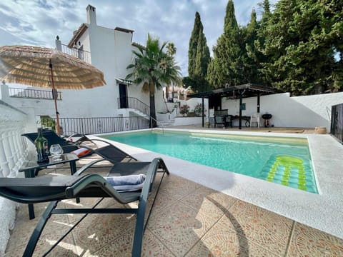 Balcony/Terrace, Swimming pool