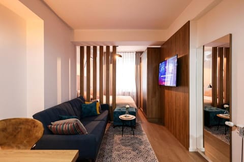TV and multimedia, Living room, Bedroom