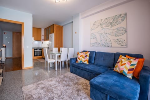 Living room, Seating area, Dining area, pet friendly