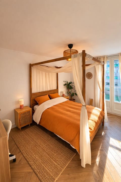 Bed, Bedroom