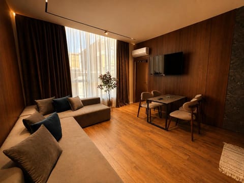 Communal lounge/ TV room, TV and multimedia, View (from property/room), Living room, Seating area