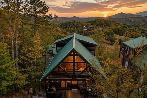 Property building, Facade/entrance, Natural landscape, Balcony/Terrace, Autumn, Mountain view, Sunset