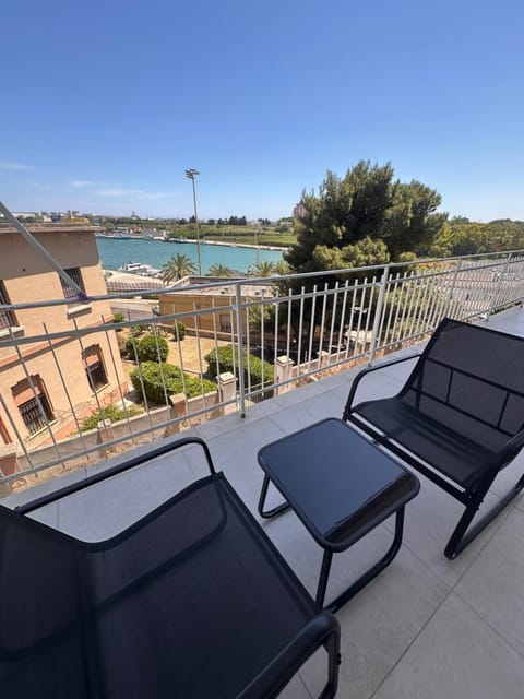 View (from property/room), Balcony/Terrace, Sea view, Sea view, furniture