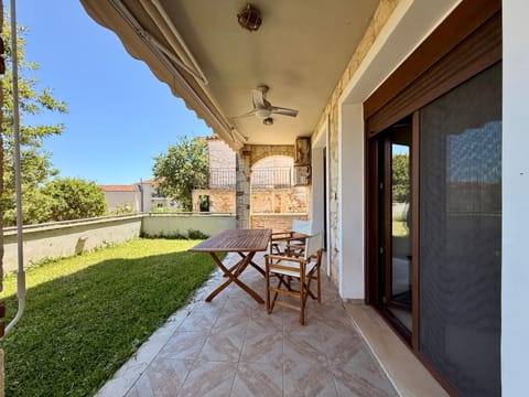 Garden, Seating area