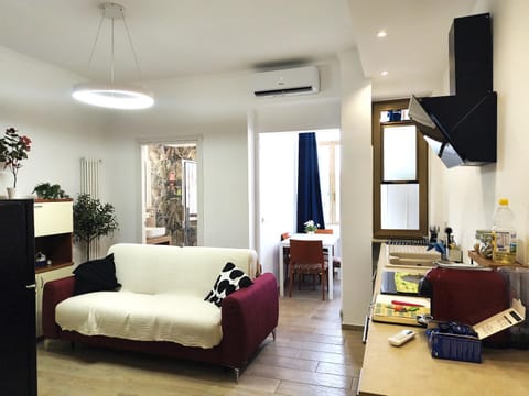 Living room, air conditioner