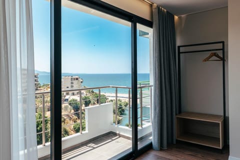 Day, Natural landscape, View (from property/room), Balcony/Terrace, Sea view
