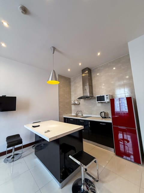 Kitchen or kitchenette, Dining area, oven, pet friendly, stove