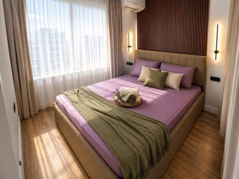 Bed, View (from property/room), Bedroom, City view, Street view, heating, internet, storage, wardrobe, air conditioner