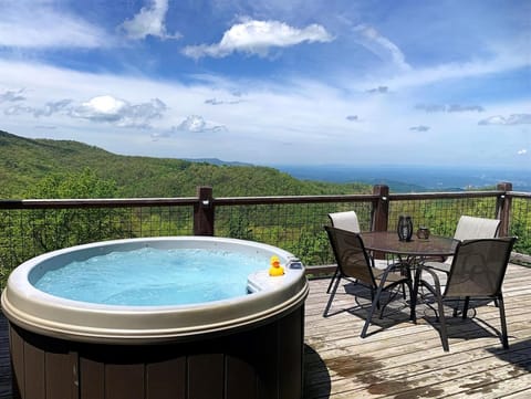 Patio, Nearby landmark, Day, Natural landscape, Hot Tub, Hot Tub, View (from property/room), Balcony/Terrace, Mountain view