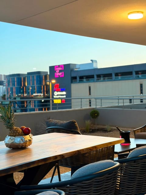 View (from property/room), Balcony/Terrace, Seating area