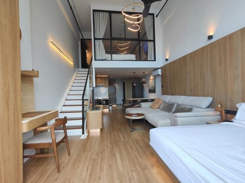 Bed, Living room, Photo of the whole room, Seating area
