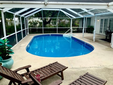 Patio, Pool view, Swimming pool, sunbed