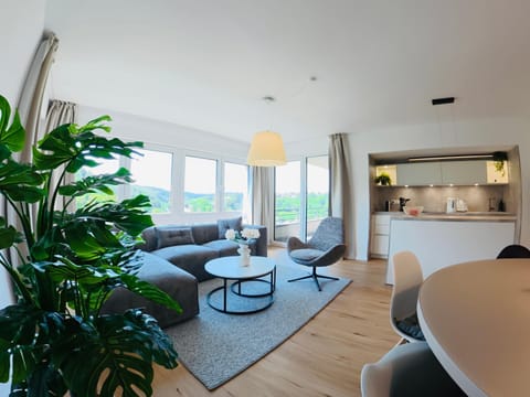 Kitchen or kitchenette, Living room, Dining area